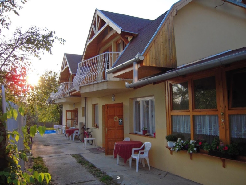 Balatonszemes Vendégház